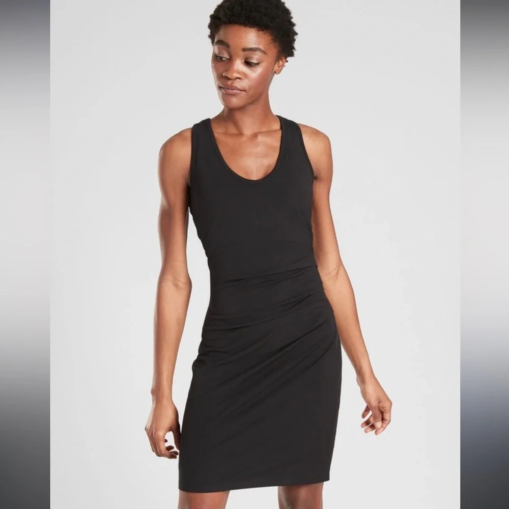Athleta women’s dress with built in bra and cups racerback black size xxs